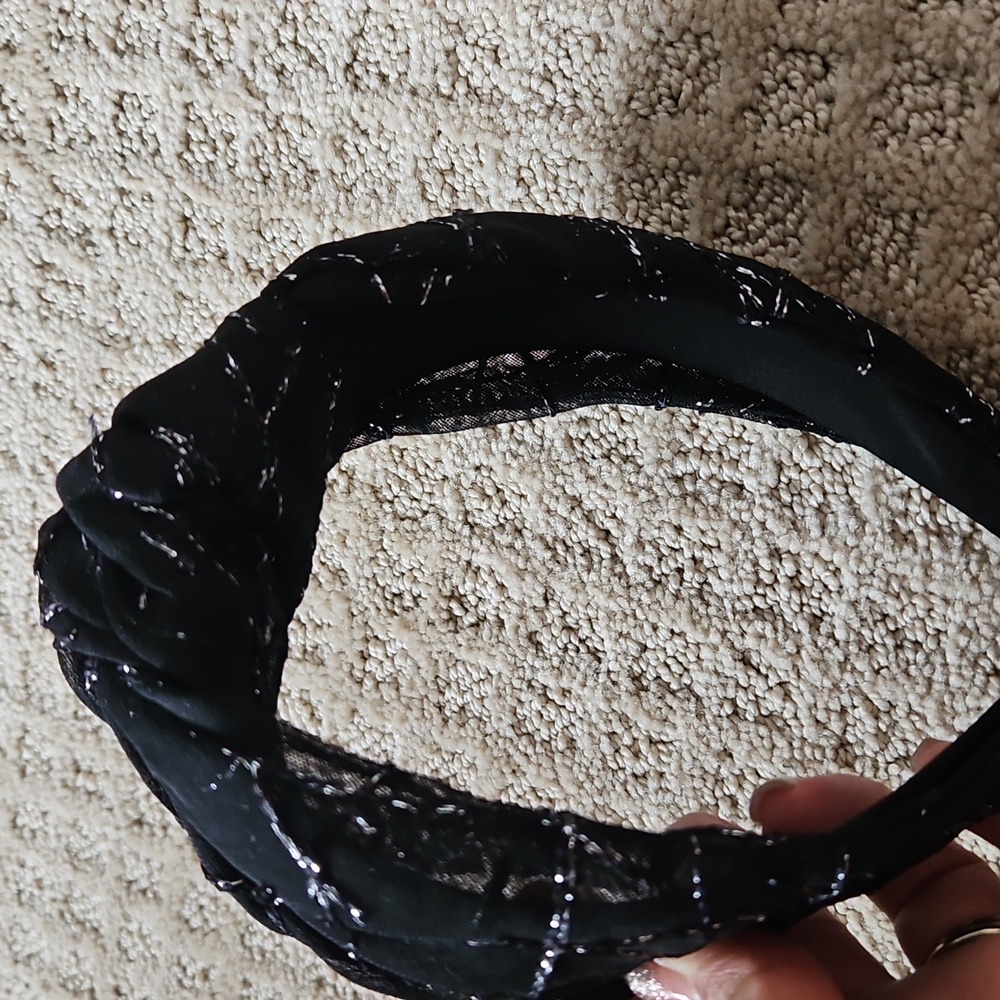 Holiday headband In Black